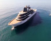 Four Seasons Yachts — круизный лайнер